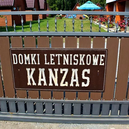 Kanzas Z Klimatyzacja I Ogrzewniem. Ferienhaus
