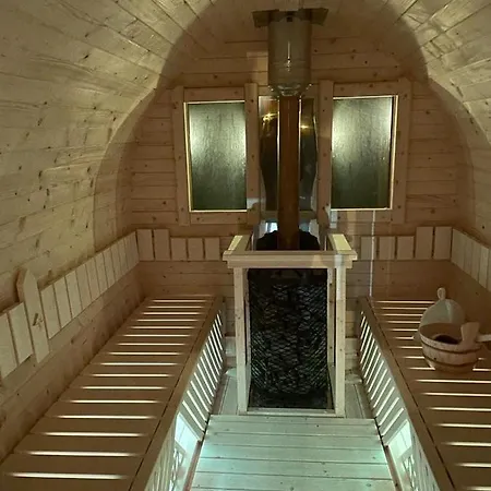 Kanzas Z Klimatyzacja I Ogrzewniem. Σπίτι διακοπών